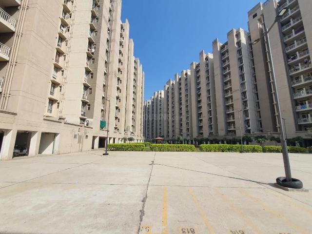 2 BHK Apartment in Sector 99A for resale Gurgaon. The reference number is 19187745