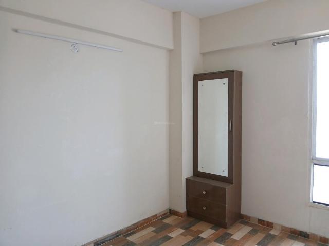 2 BHK Apartment in Sector 90 for rent Gurgaon. The reference number is 19559311