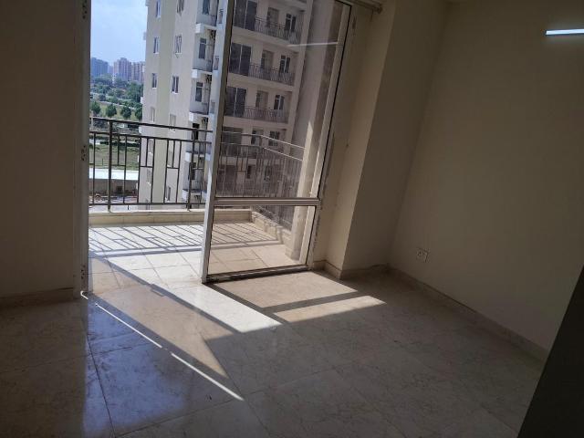 2 BHK Apartment in Sector 90 for rent Gurgaon. The reference number is 19935076