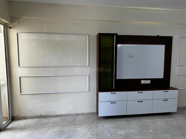 2 BHK Apartment in Sector 90 for rent Gurgaon. The reference number is 20411976