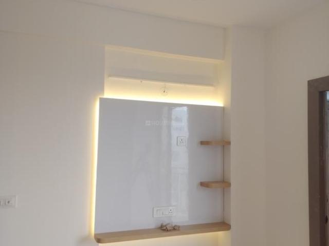 2 BHK Apartment in Sector 90 for rent Gurgaon. The reference number is 20597990