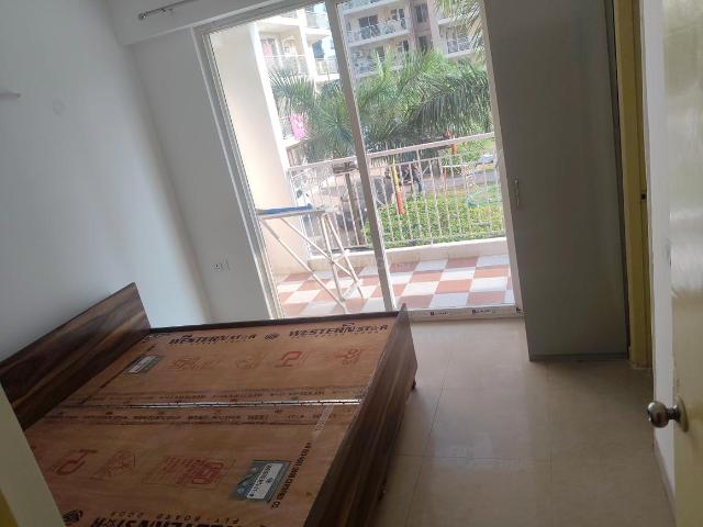 2 BHK Apartment in Sector 90 for resale Gurgaon. The reference number is 18355247