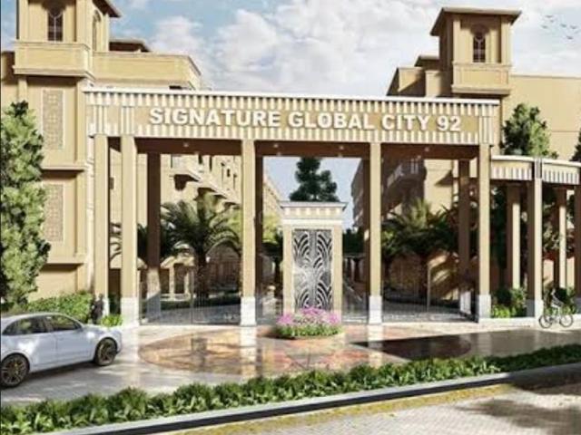 2 BHK Apartment in Sector 92 for resale Gurgaon. The reference number is 14111148