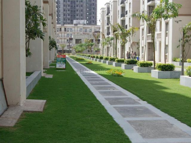 2 BHK Apartment in Sector 92 for resale Gurgaon. The reference number is 16680032