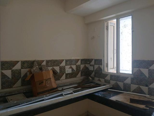 2 BHK Apartment in Sector 93 for rent Gurgaon. The reference number is 17394124