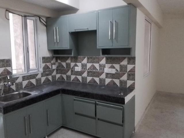 2 BHK Apartment in Sector 93 for rent Gurgaon. The reference number is 18816247