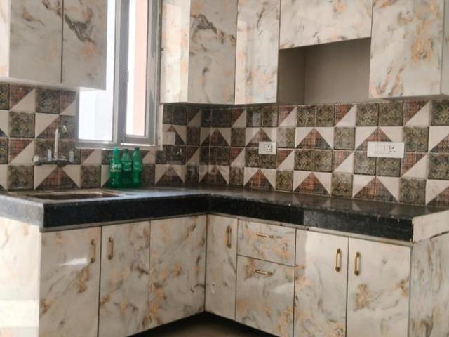 2 BHK Apartment in Sector 93 for rent Gurgaon. The reference number is 18901495