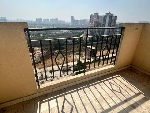 2 BHK Apartment in Sector 93 for rent Gurgaon. The reference number is 19736021