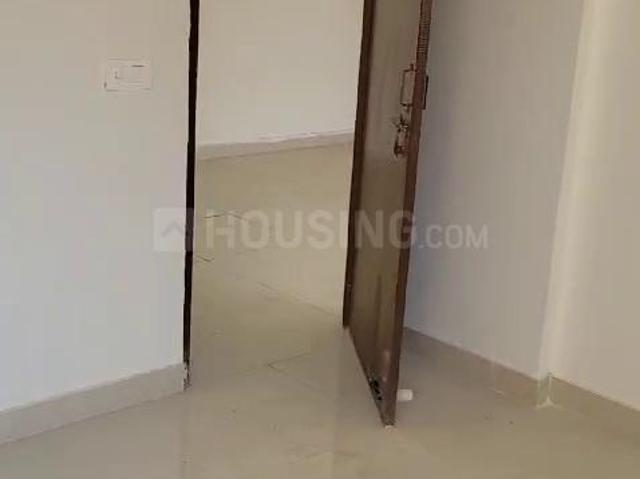 2 BHK Apartment in Sector 93 for resale Gurgaon. The reference number is 18567824