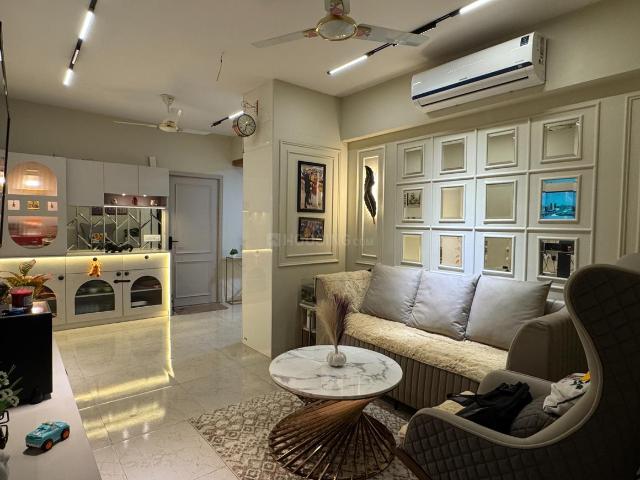 2 BHK Apartment in Sector 93 for resale Gurgaon. The reference number is 20111126