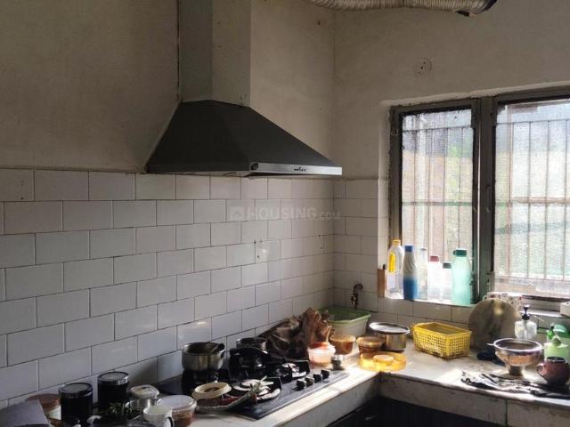 2 BHK Apartment in Sector 93 for resale Noida. The reference number is 18298462