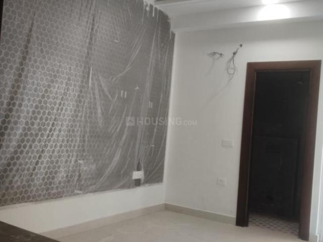2 BHK Apartment in Sector 93 for resale Noida. The reference number is 20044198