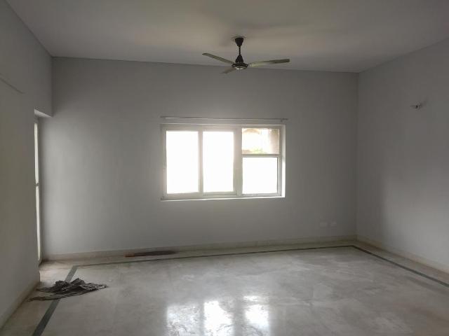 2 BHK Apartment in Sector 93 for resale Noida. The reference number is 20157748