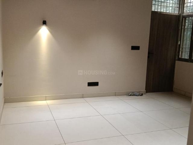 2 BHK Apartment in Sector 9 Dwarka for resale New Delhi. The reference number is 20624675