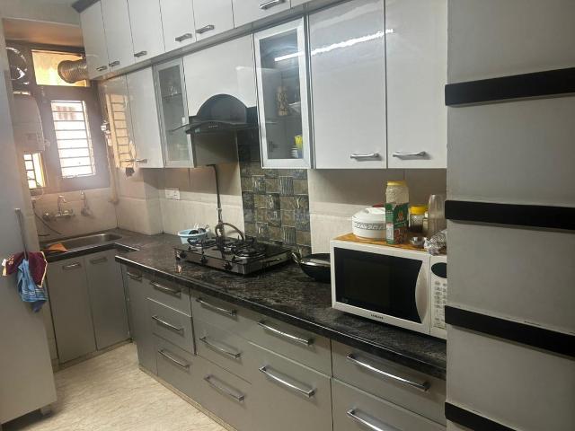 2 BHK Apartment in Sector 9 Rohini for rent New Delhi. The reference number is 20440042