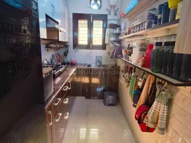 2 BHK Apartment in Sector 9 Rohini for rent New Delhi. The reference number is 20440027