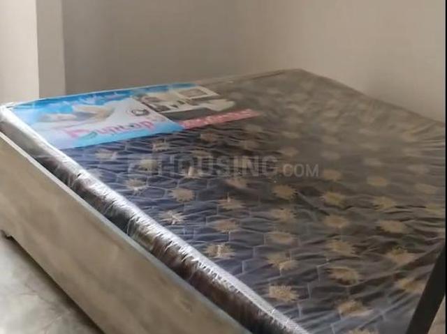 2 BHK Apartment in Shyamal for rent Ahmedabad. The reference number is 20172139
