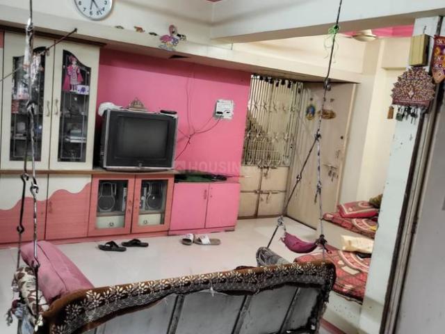2 BHK Apartment in Shyamal for rent Ahmedabad. The reference number is 20287850