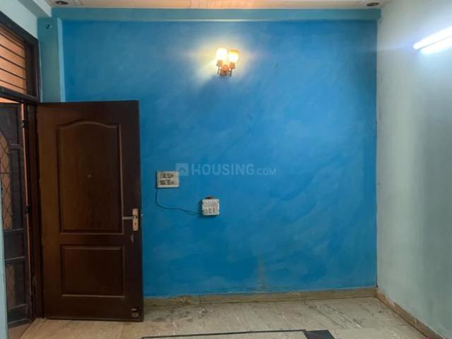 2 BHK Apartment in Shalimar Garden for rent Ghaziabad. The reference number is 19686325