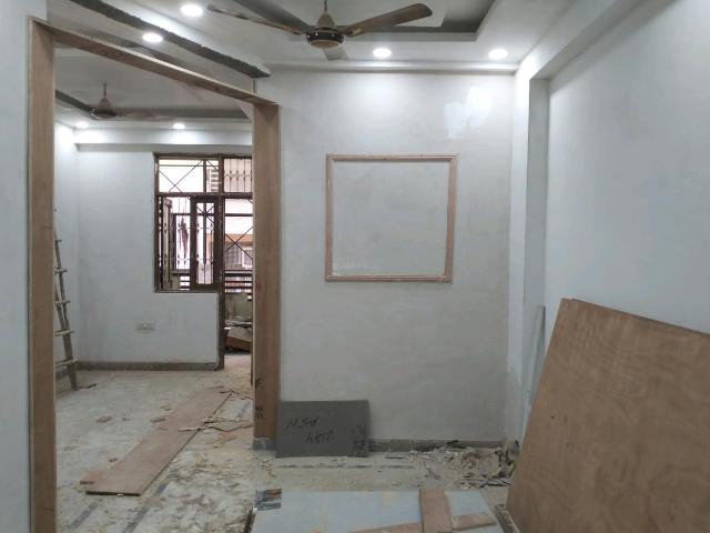 2 BHK Apartment in Shalimar Garden for resale Ghaziabad. The reference number is 19915218