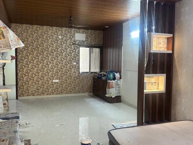 2 BHK Apartment in Shankar Nagar for rent Raipur. The reference number is 20385304