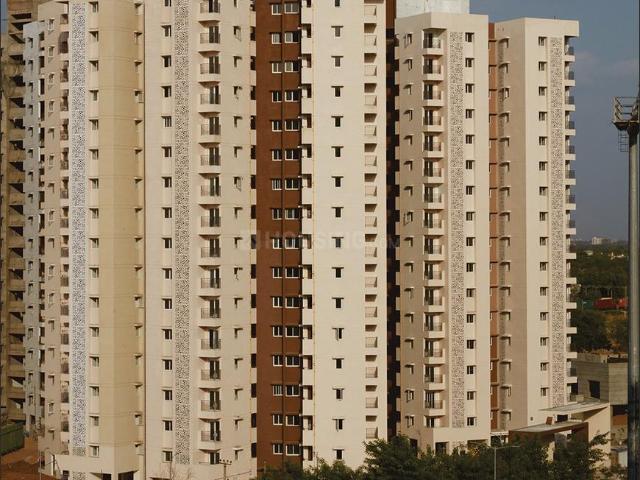 2 BHK Apartment in Shantigram for rent Ahmedabad. The reference number is 18733954