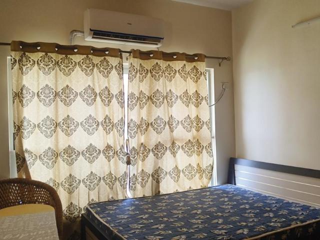 2 BHK Apartment in Shantigram for rent Ahmedabad. The reference number is 20469067