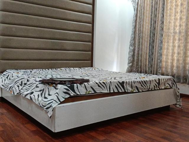 2 BHK Apartment in Shantigram for rent Ahmedabad. The reference number is 20002557