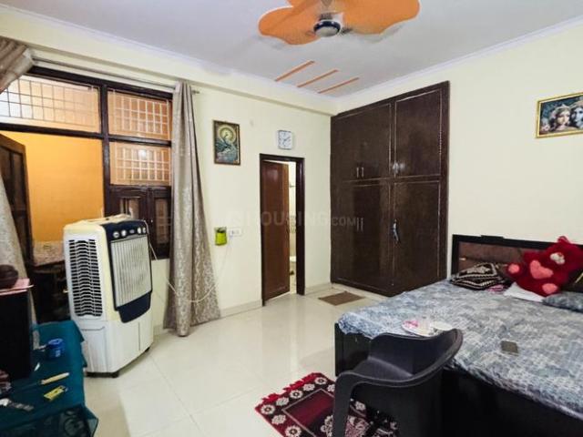 2 BHK Apartment in Shastri Nagar for resale Ghaziabad. The reference number is 20309422