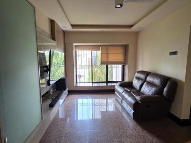 2 BHK Apartment in Shastrinagar for resale Mumbai. The reference number is 20676839
