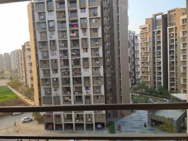 2 BHK Apartment in Shela for rent Ahmedabad. The reference number is 15044397