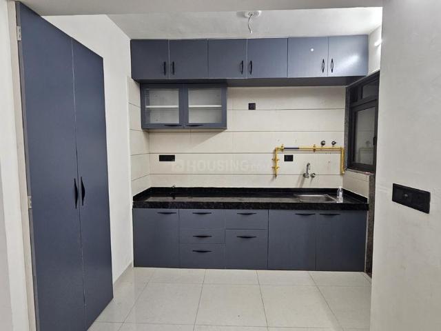 2 BHK Apartment in Shela for rent Ahmedabad. The reference number is 17925948