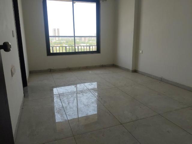 2 BHK Apartment in Shela for rent Ahmedabad. The reference number is 18285938