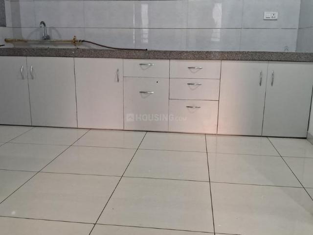 2 BHK Apartment in Shela for rent Ahmedabad. The reference number is 18543043