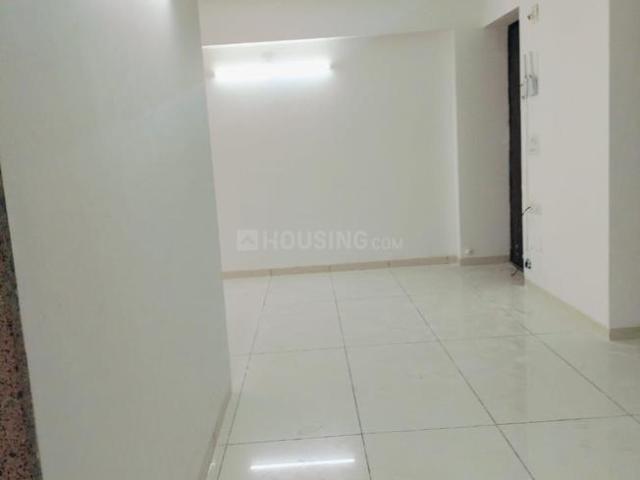 2 BHK Apartment in Shela for rent Ahmedabad. The reference number is 19076644