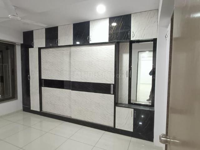 2 BHK Apartment in Shela for rent Ahmedabad. The reference number is 19370121