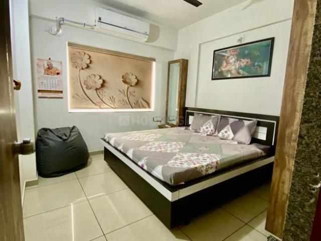 2 BHK Apartment in Shela for rent Ahmedabad. The reference number is 19484170
