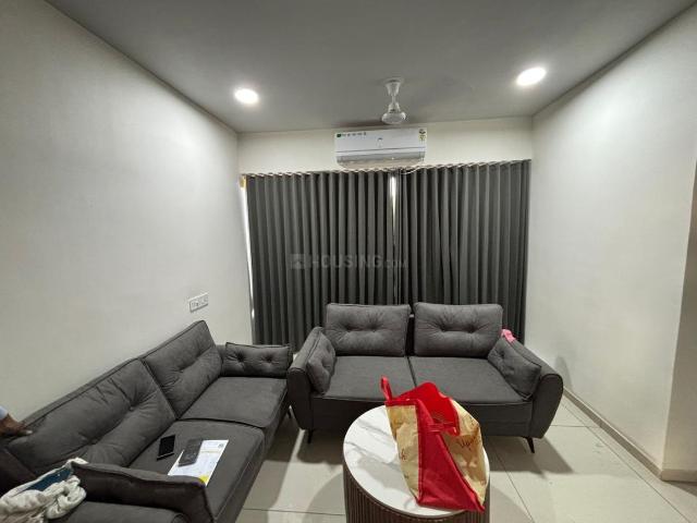 2 BHK Apartment in Shela for rent Ahmedabad. The reference number is 19652012