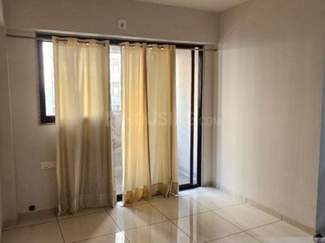 2 BHK Apartment in Shela for rent Ahmedabad. The reference number is 19719928