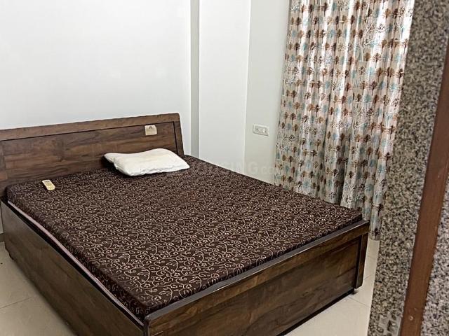 2 BHK Apartment in Shela for rent Ahmedabad. The reference number is 19712349