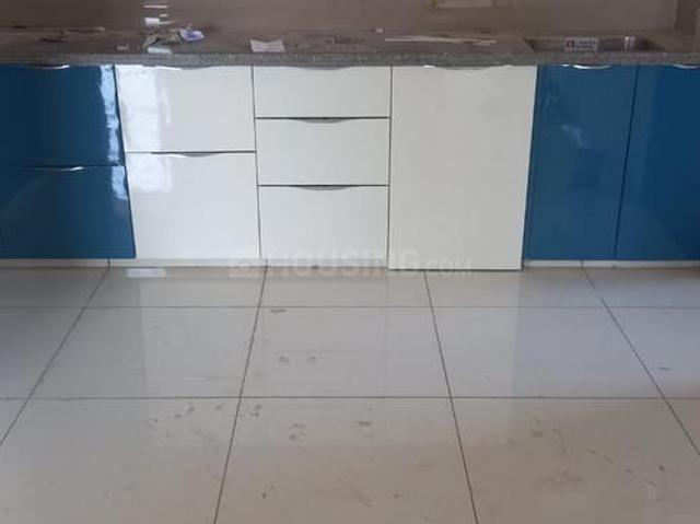 2 BHK Apartment in Shela for rent Ahmedabad. The reference number is 19809550