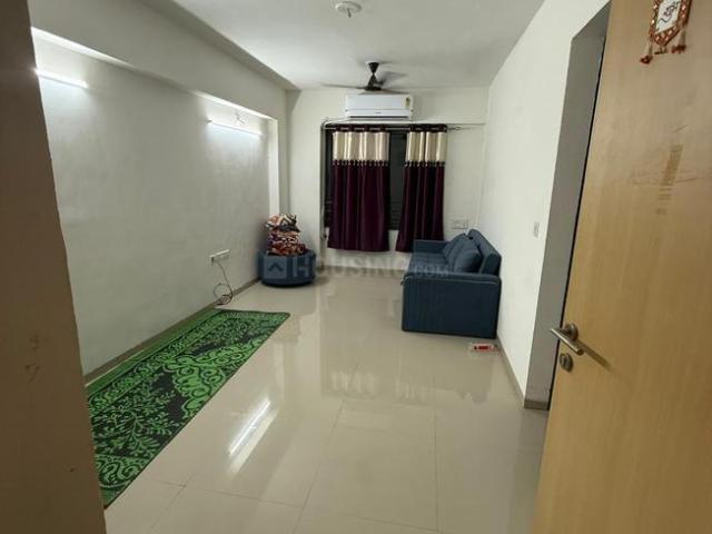 2 BHK Apartment in Shela for rent Ahmedabad. The reference number is 19828090