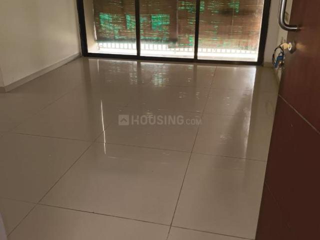 2 BHK Apartment in Shela for rent Ahmedabad. The reference number is 19840408