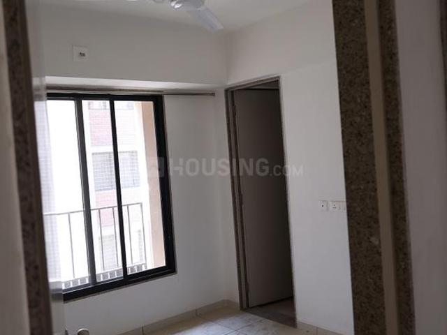 2 BHK Apartment in Shela for rent Ahmedabad. The reference number is 20315899