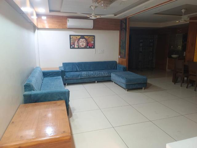2 BHK Apartment in Shela for rent Ahmedabad. The reference number is 20335562