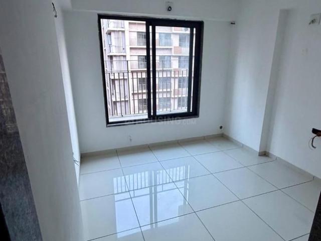 2 BHK Apartment in Shela for rent Ahmedabad. The reference number is 20551022
