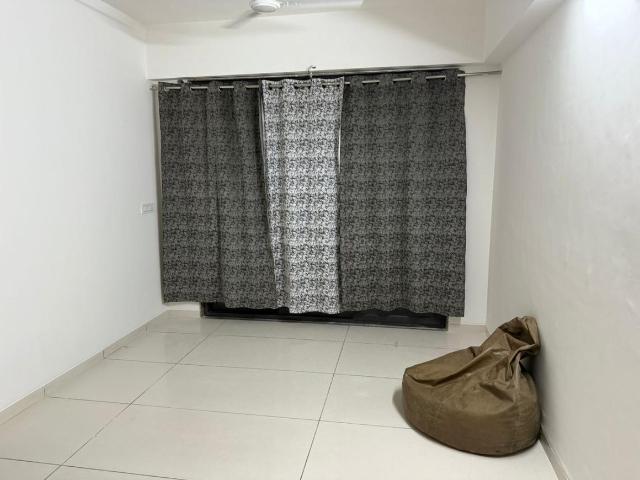2 BHK Apartment in Shela for rent Ahmedabad. The reference number is 20553549
