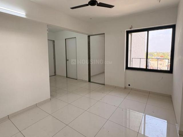 2 BHK Apartment in Shela for rent Ahmedabad. The reference number is 20676364