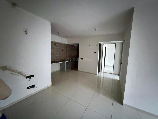 2 BHK Apartment in Shela for rent Ahmedabad. The reference number is 20810299