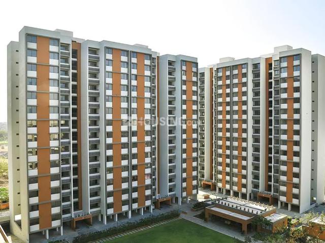 2 BHK Apartment in Shela for resale Ahmedabad. The reference number is 18944161